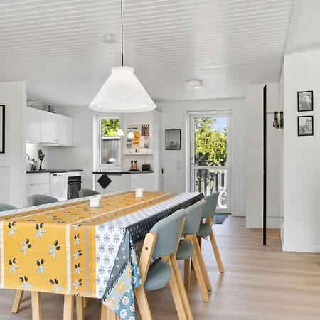 Teodora - 450m From The Sea By Interhome *